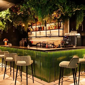 4* Hotel Anne De Bretagne